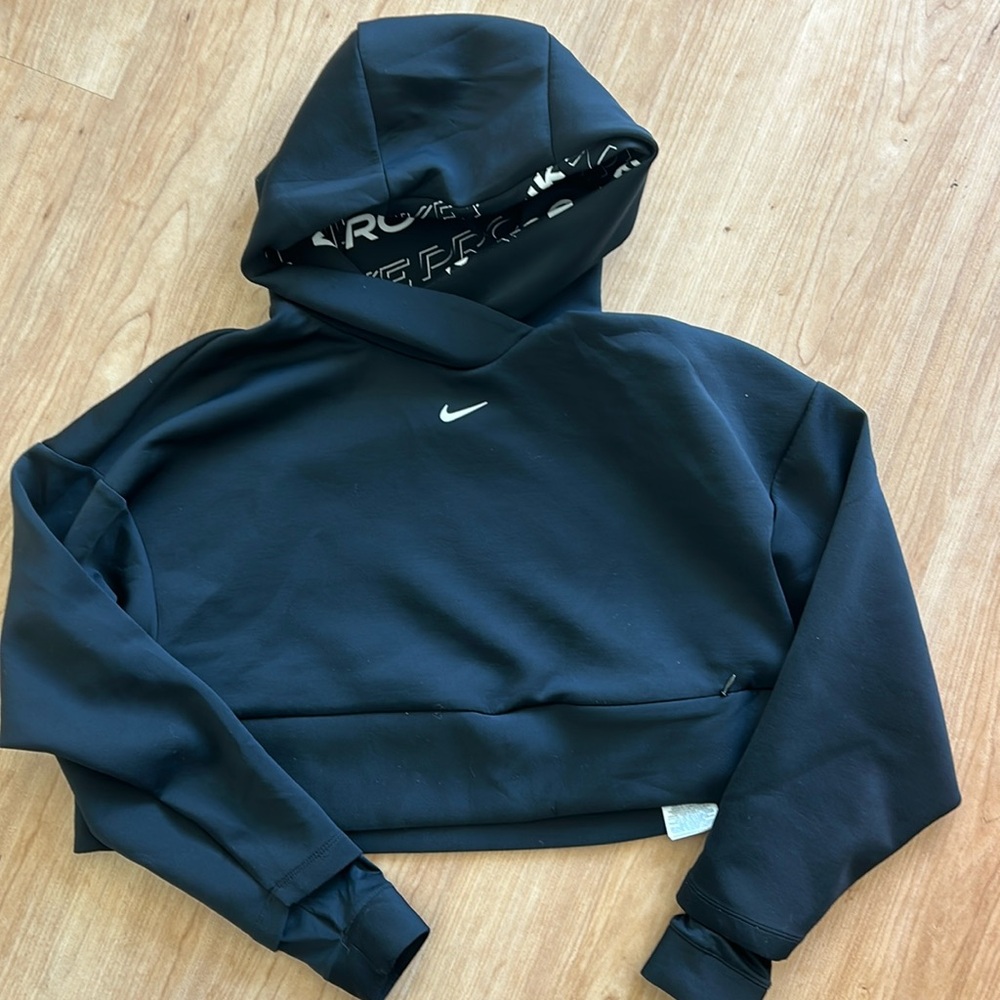 Nike Pro cropped hoodie